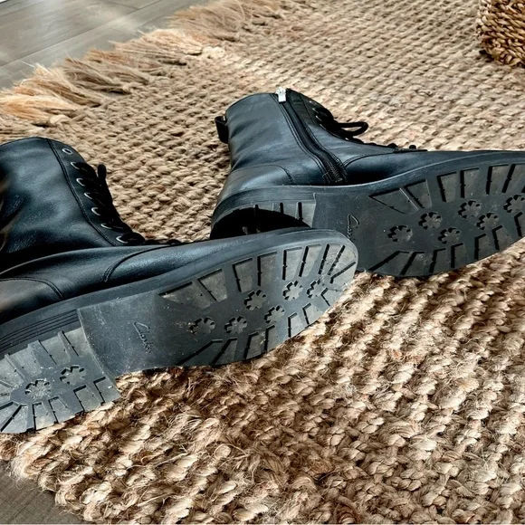 Clark's Black Leather Lace-up Combat Boots, 10 - Picture 5 of 6